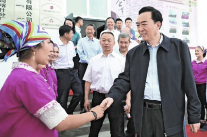 中央政治局委员,新疆维吾尔自治区党委陈全国书记参观美丽奥工厂